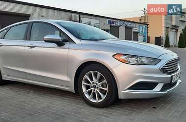 Седан Ford Fusion 2016 в Умані