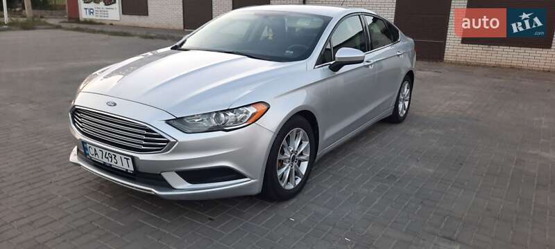Седан Ford Fusion 2016 в Умані