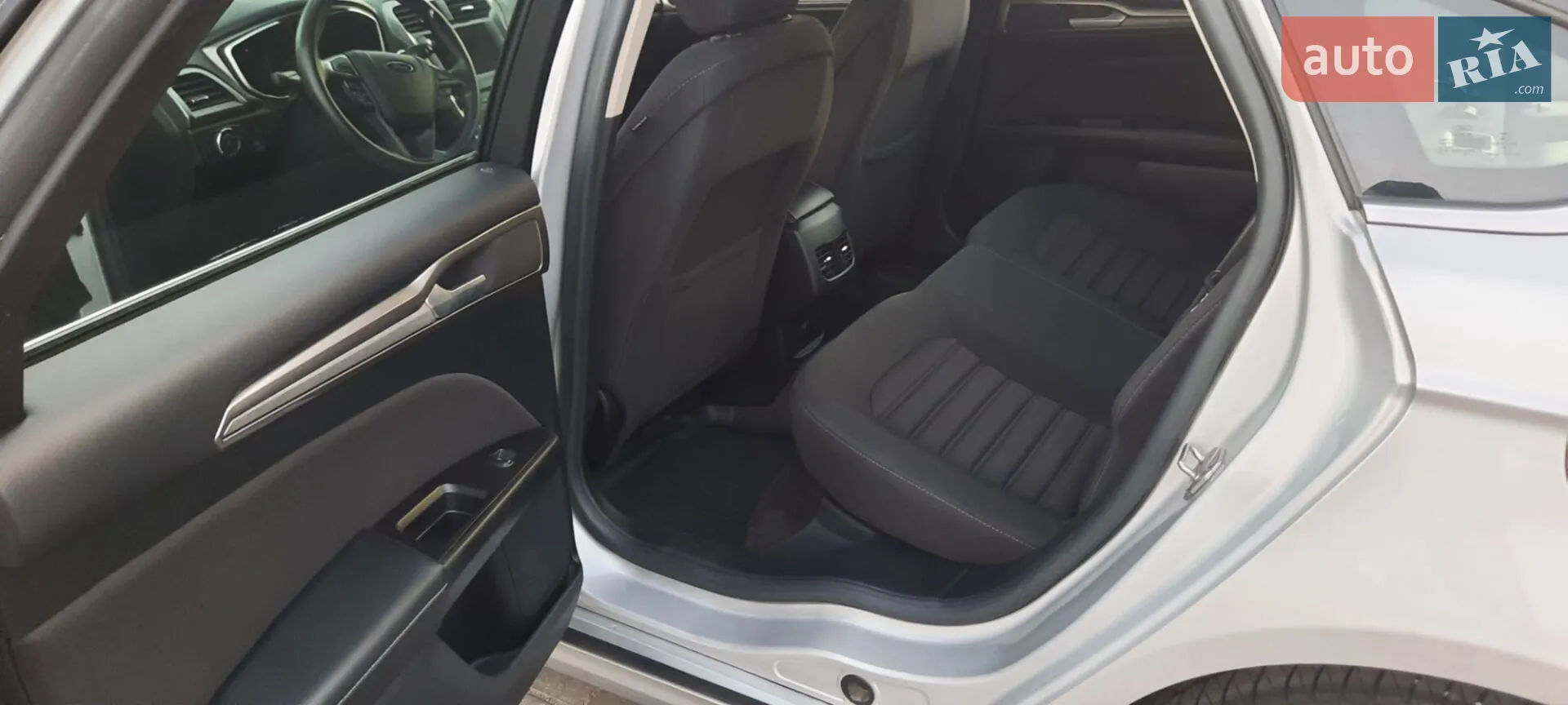 2016 Ford Fusion - мініатюра 35