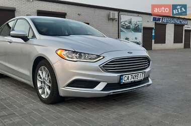 Седан Ford Fusion 2016 в Умані