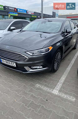 Седан Ford Fusion 2016 в 