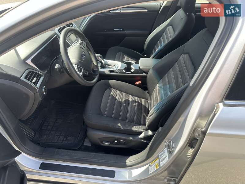 Седан Ford Fusion 2015 в Киеве