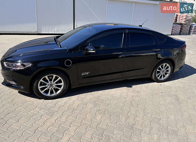 Седан Ford Fusion 2018 в Одесі