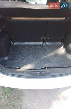 Хэтчбек Ford Fusion 2010 в Смеле