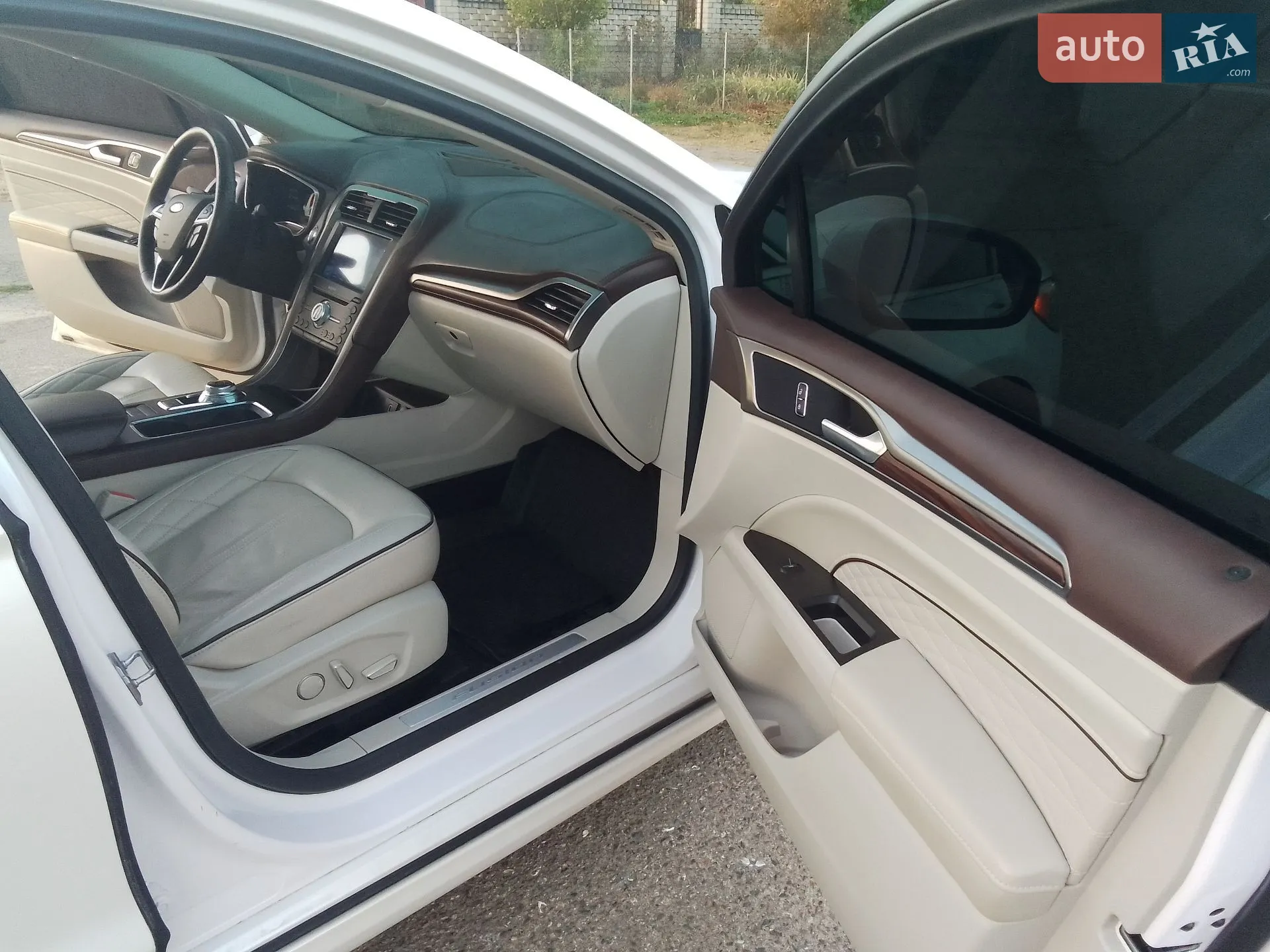 2016 Ford Fusion - мініатюра 16