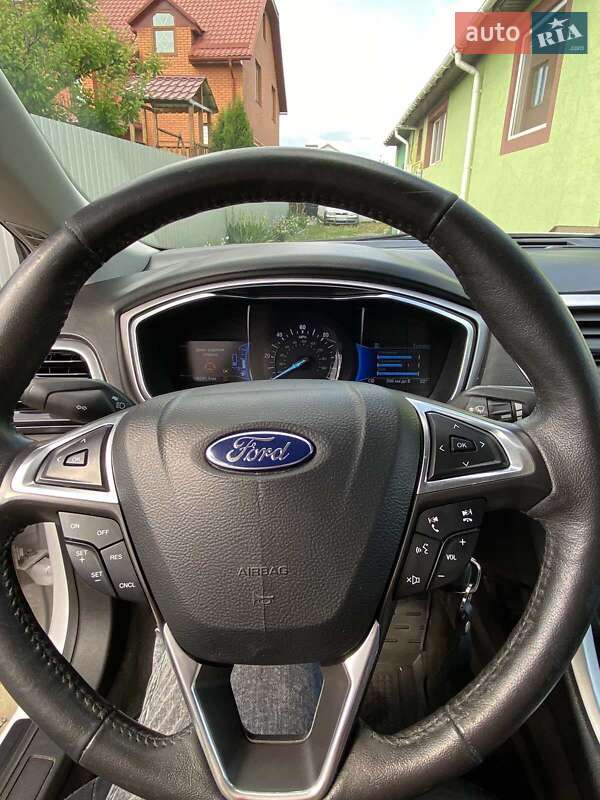 Седан Ford Fusion 2015 в Виннице