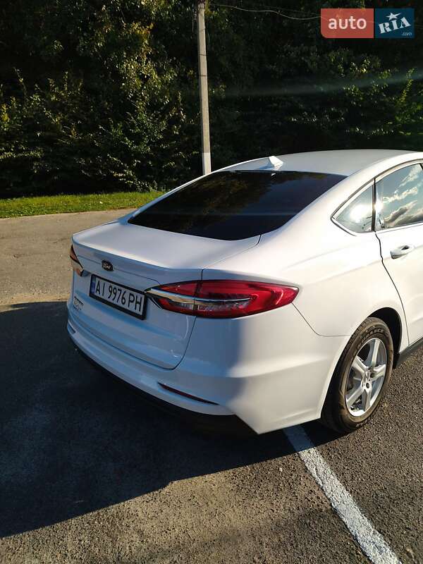 Седан Ford Fusion 2020 в Фастові