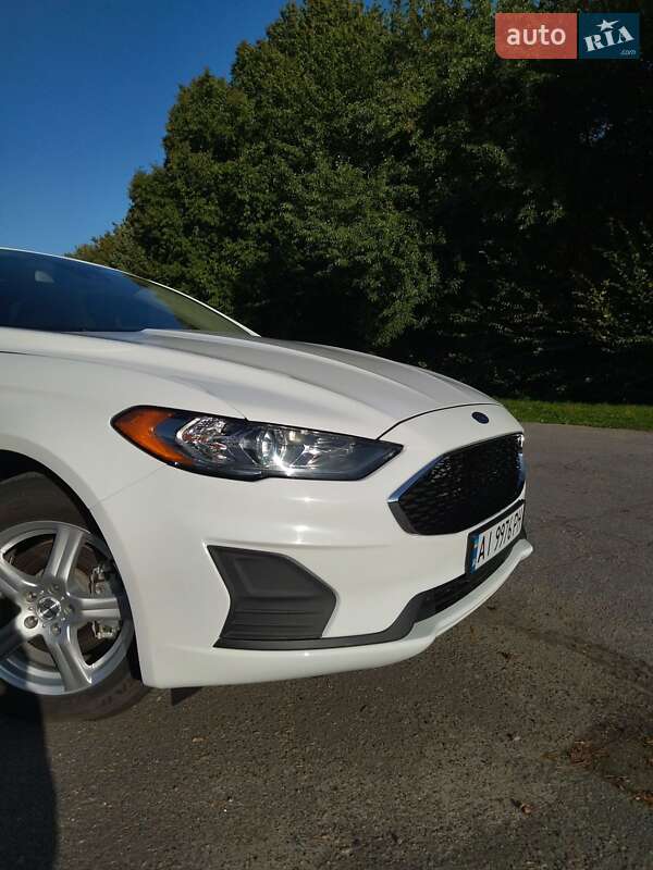 Седан Ford Fusion 2020 в Фастові
