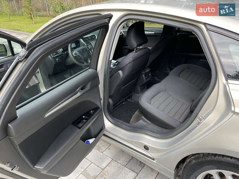 Седан Ford Fusion 2014 в Черкассах