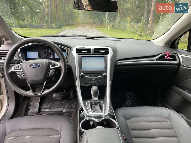 Седан Ford Fusion 2014 в Черкассах