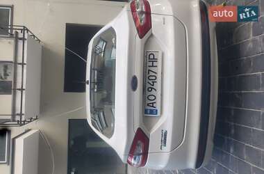 Седан Ford Fusion 2013 в Ужгороде