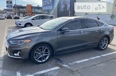 Седан Ford Fusion 2018 в Киеве