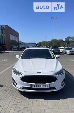 Седан Ford Fusion 2020 в Одессе