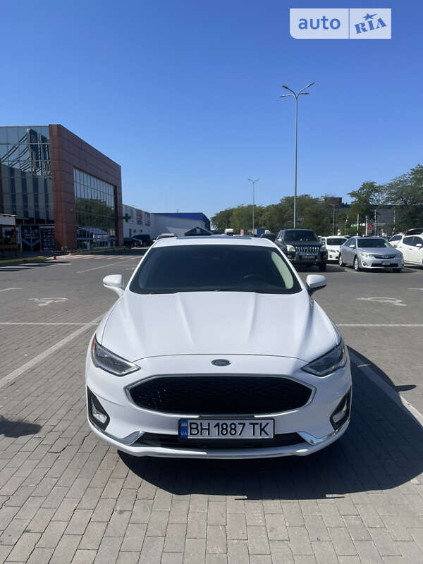 Седан Ford Fusion 2020 в Одессе