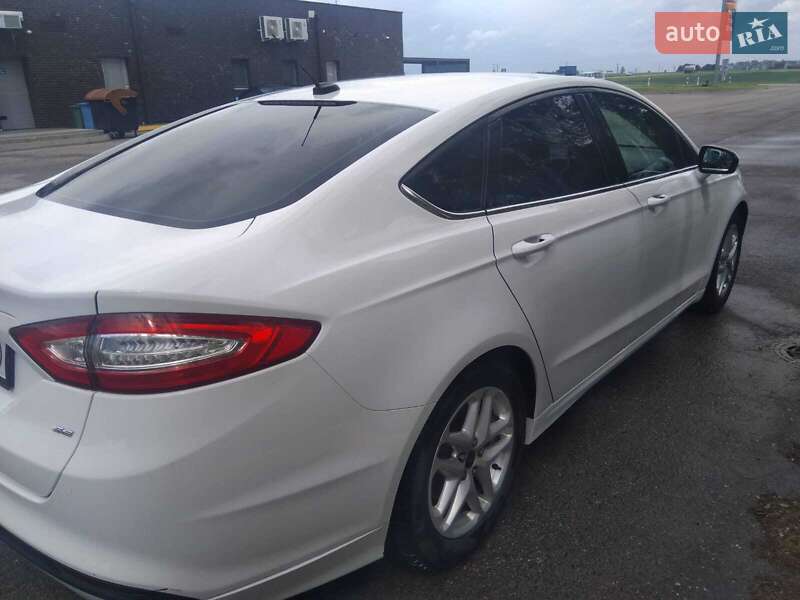 Седан Ford Fusion 2013 в Киеве