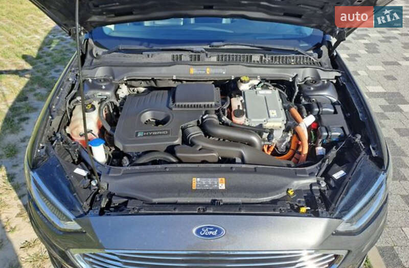 Седан Ford Fusion 2019 в Львове