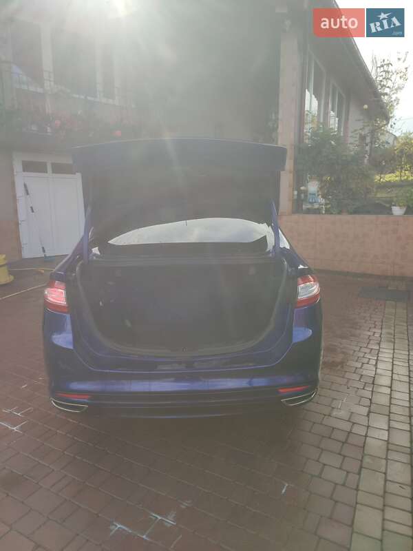 Седан Ford Fusion 2015 в Золочеве
