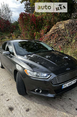 Седан Ford Fusion 2015 в 