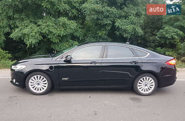 Седан Ford Fusion 2015 в Києві