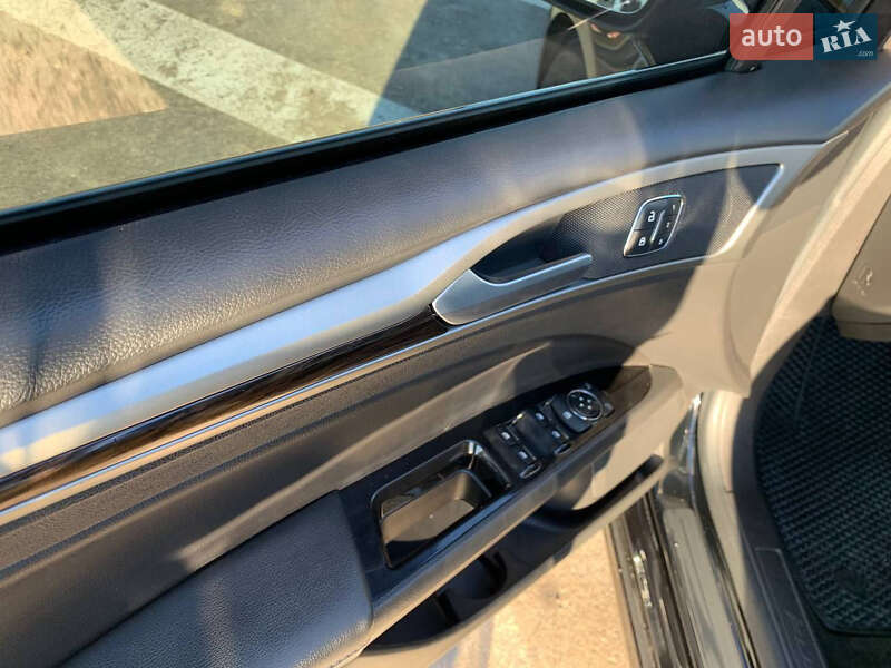 Седан Ford Fusion 2015 в Киеве