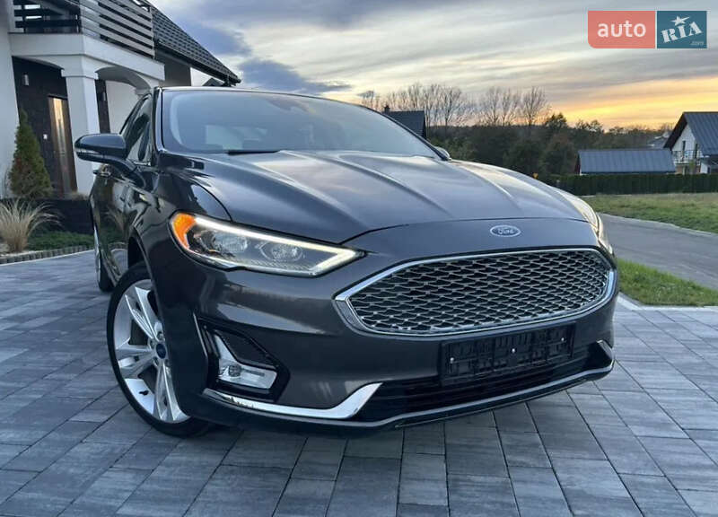 Седан Ford Fusion 2017 в Ровно