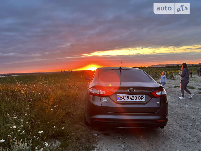 Седан Ford Fusion 2016 в Золочеве