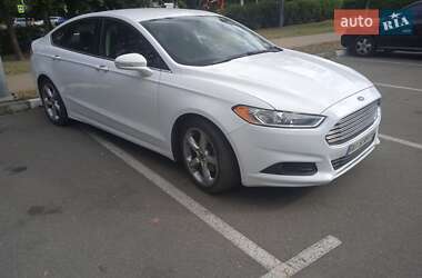 Седан Ford Fusion 2014 в 