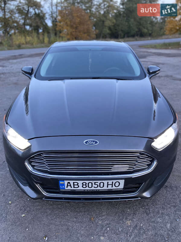 Седан Ford Fusion 2015 в Виннице
