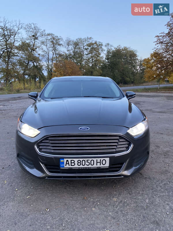 Седан Ford Fusion 2015 в Виннице