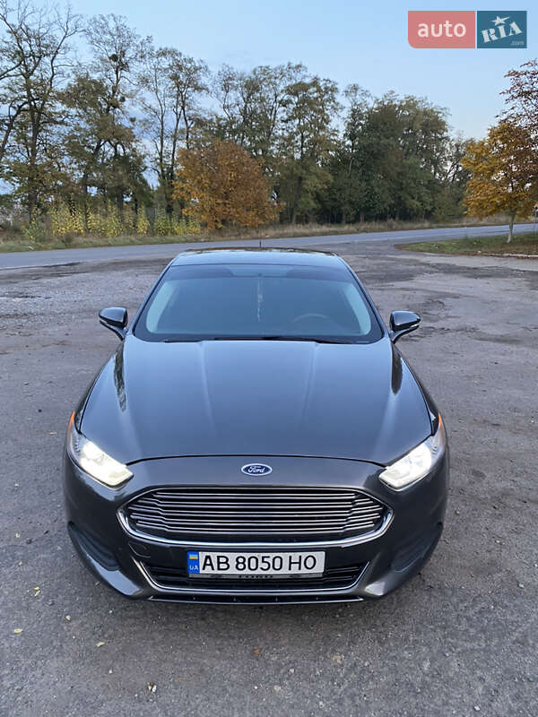 Седан Ford Fusion 2015 в Виннице