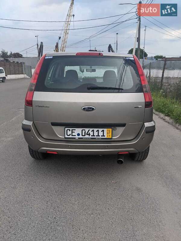 Хэтчбек Ford Fusion 2004 в Ровно