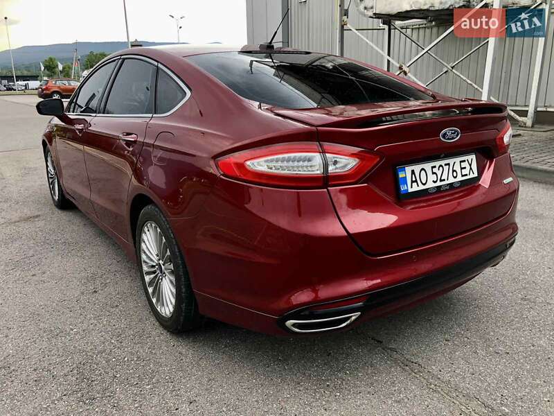 Седан Ford Fusion 2014 в Тячеве