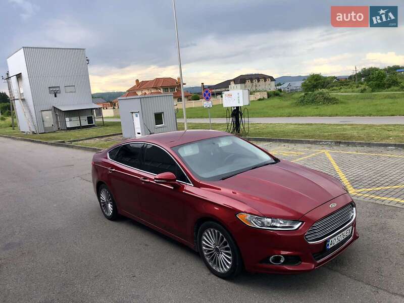 Седан Ford Fusion 2014 в Тячеве