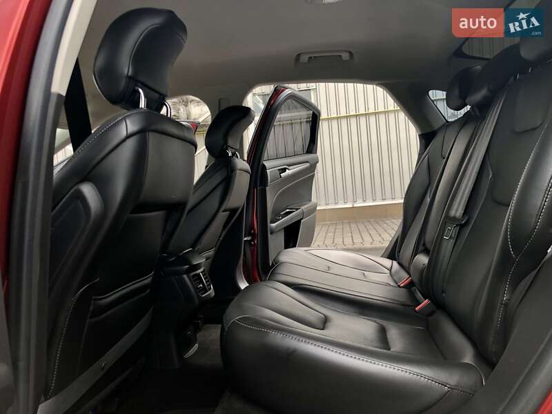 Седан Ford Fusion 2014 в Тячеве