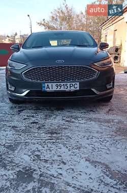 Седан Ford Fusion 2019 в 