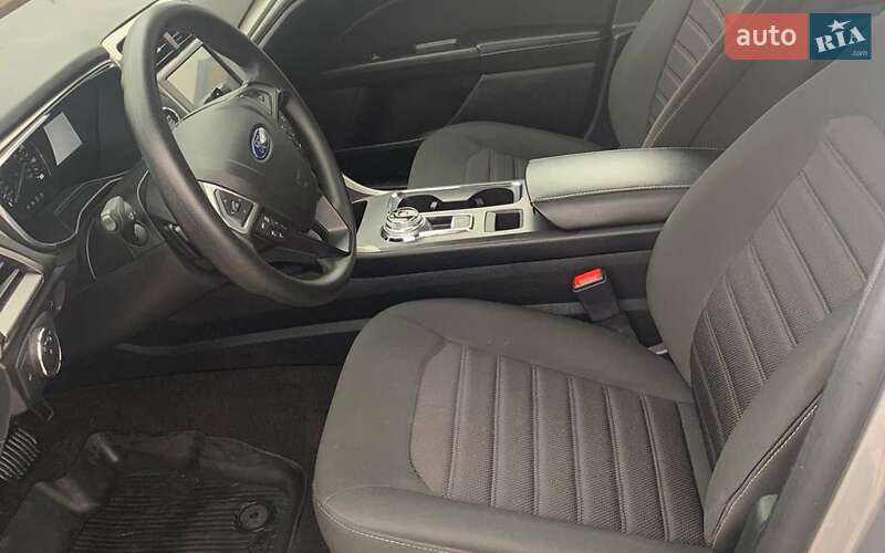 Седан Ford Fusion 2020 в Львові