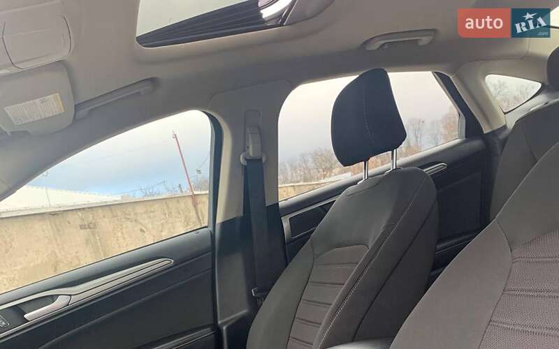 Седан Ford Fusion 2020 в Львові