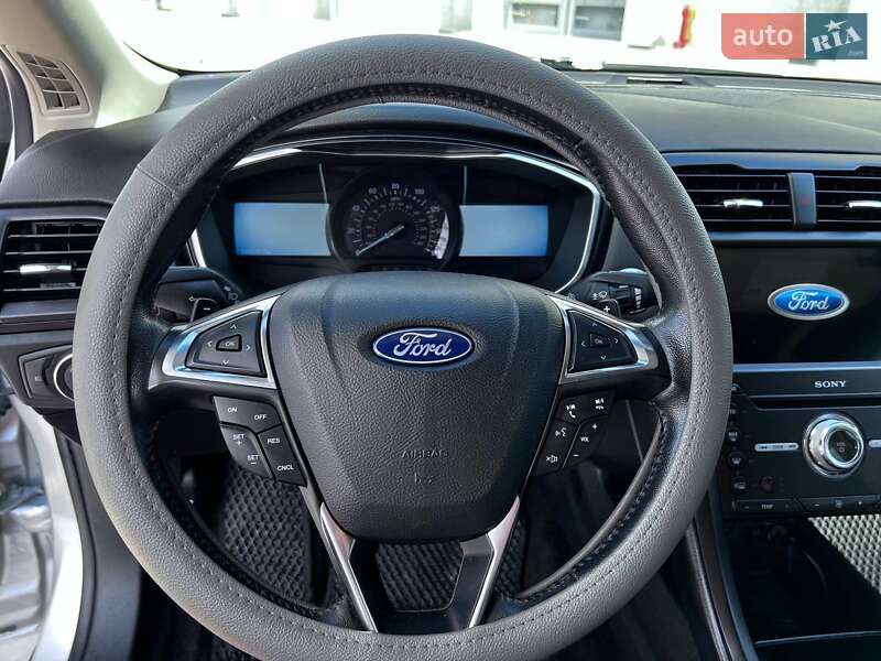 Седан Ford Fusion 2018 в Днепре