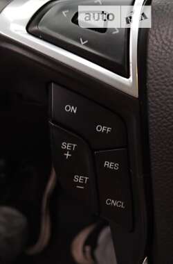 Седан Ford Fusion 2015 в 