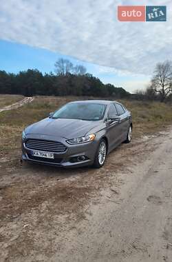Седан Ford Fusion 2013 в 
