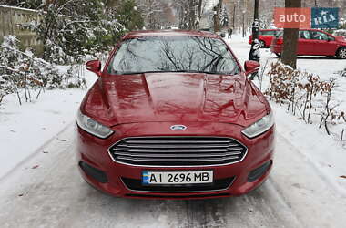 Седан Ford Fusion 2013 в 