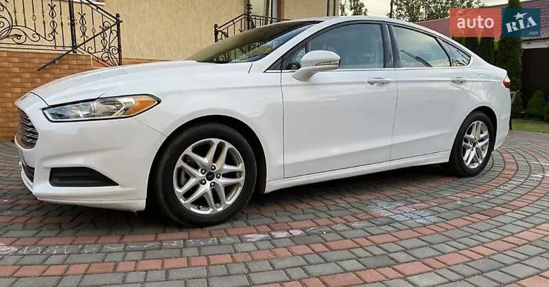 Седан Ford Fusion 2016 в Тальном фото 11 Седан Ford Fusion 2016 в Тальном