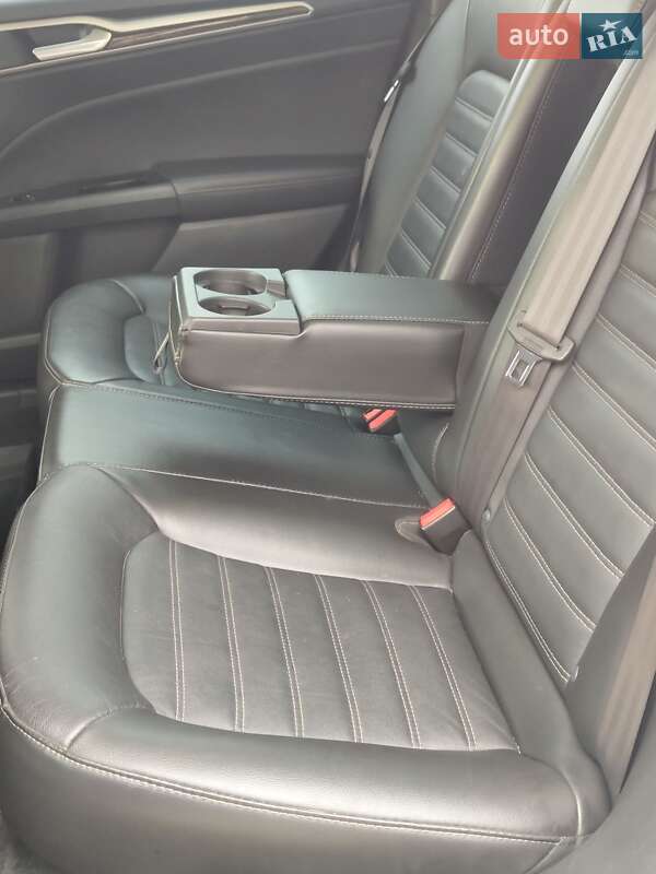 Седан Ford Fusion 2015 в Тернополе