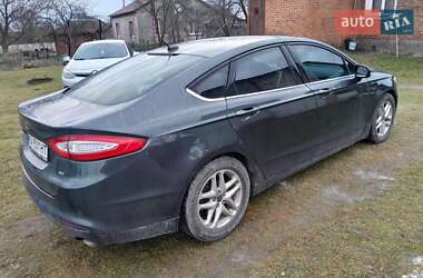 Седан Ford Fusion 2014 в 