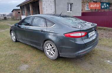 Седан Ford Fusion 2014 в 