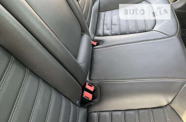 Седан Ford Fusion 2013 в 