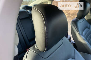 Седан Ford Fusion 2013 в 