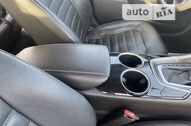 Седан Ford Fusion 2013 в 