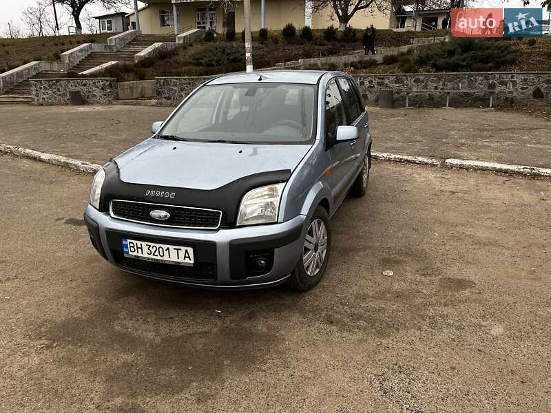 Хетчбек Ford Fusion 2005 в 