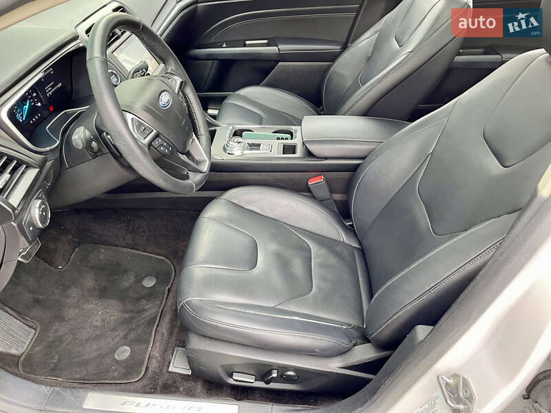 Седан Ford Fusion 2016 в Одесі